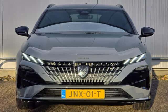 Peugeot 308 (2025) thumbnail 2