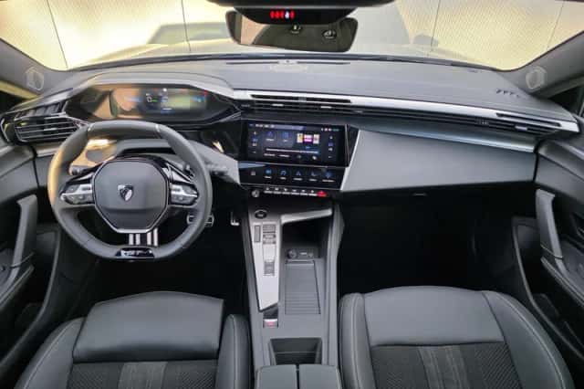 Peugeot 308 (2025) thumbnail 9