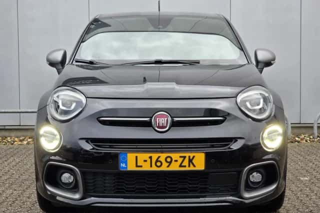 Fiat 500X (2021) thumbnail 2