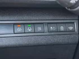 Peugeot 3008 (2022) thumbnail 13
