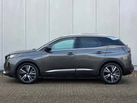 Peugeot 3008 (2022) thumbnail 3
