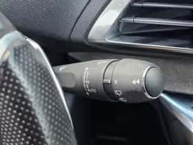Peugeot 3008 (2022) thumbnail 21
