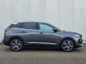 Peugeot 3008 (2022) thumbnail 4
