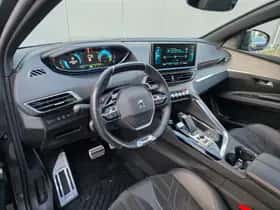 Peugeot 3008 (2022) thumbnail 9