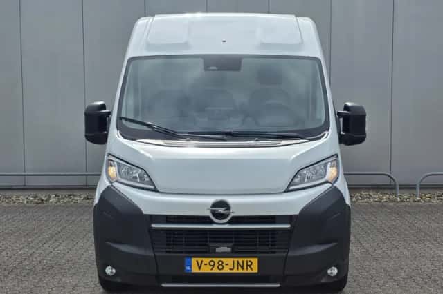 Opel Movano (2024) thumbnail 2