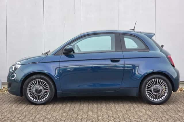 Fiat 500 (2020) thumbnail 4