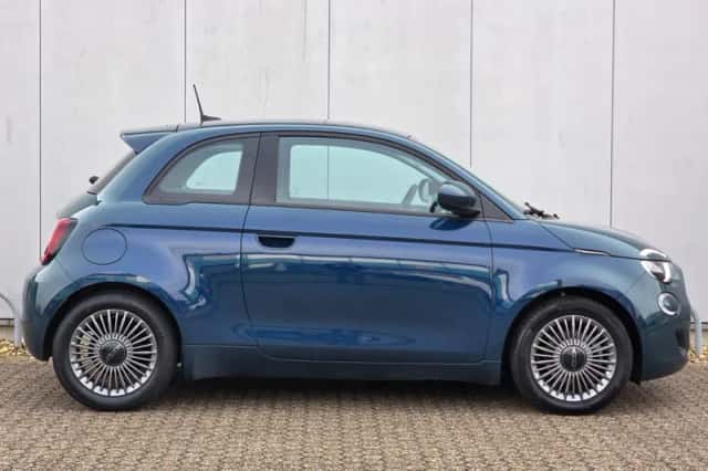 Fiat 500 (2020) thumbnail 5