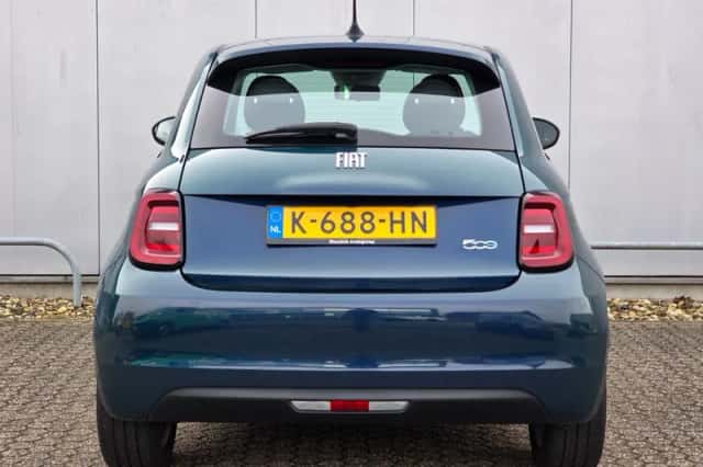 Fiat 500 (2020) thumbnail 6
