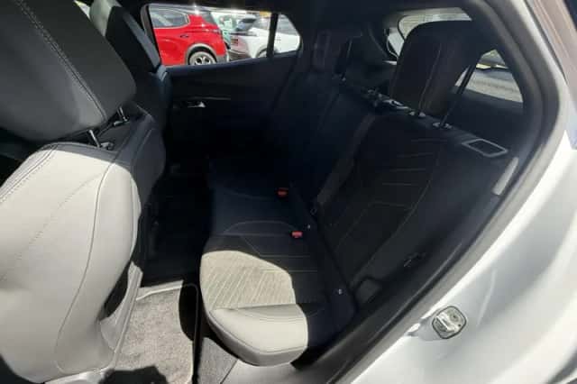 Peugeot 2008 (2024) thumbnail 14