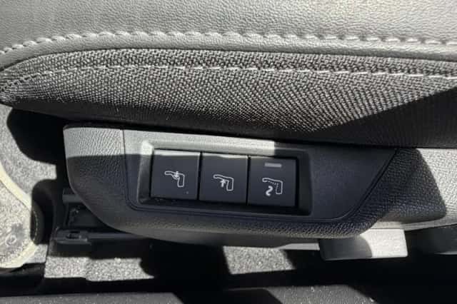 Peugeot 2008 (2024) thumbnail 20
