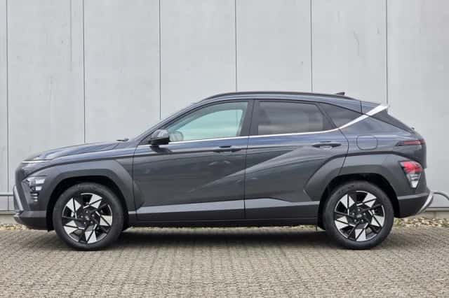 Hyundai Kona (2023) thumbnail 3