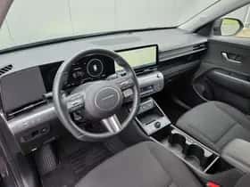 Hyundai Kona (2023) thumbnail 8