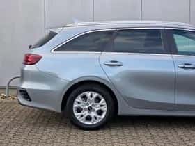 Kia Ceed Sportswagon (2024) thumbnail 8