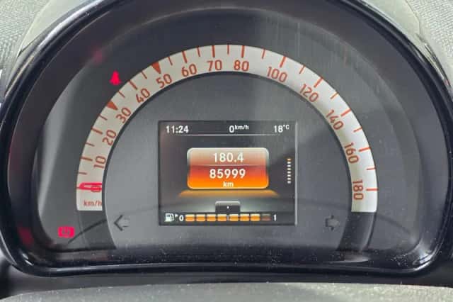 Smart Fortwo (2017) thumbnail 11