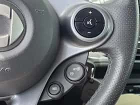 Smart Fortwo (2017) thumbnail 13