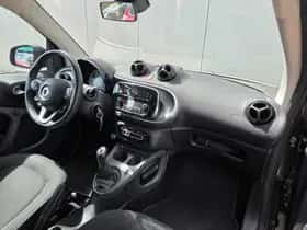 Smart Fortwo (2017) thumbnail 17