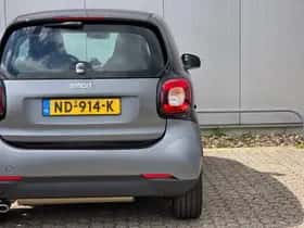 Smart Fortwo (2017) thumbnail 24