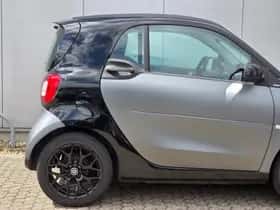 Smart Fortwo (2017) thumbnail 25
