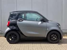 Smart Fortwo (2017) thumbnail 4