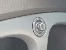 Smart Fortwo (2017) thumbnail 9