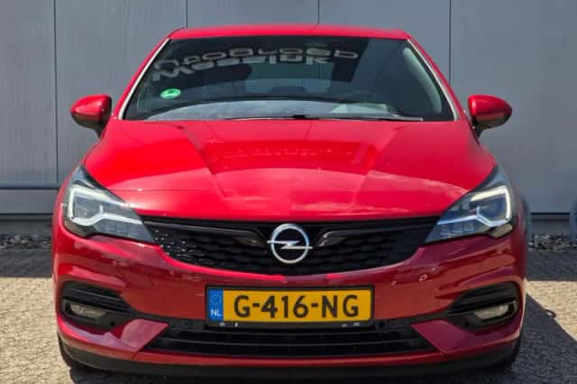 Opel Astra (2019) thumbnail 2