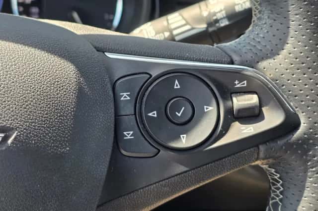 Opel Astra (2019) thumbnail 18