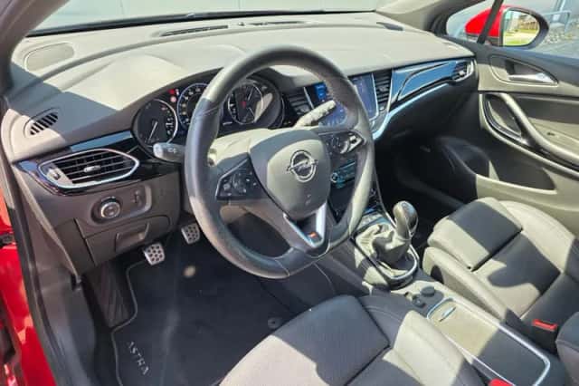 Opel Astra (2019) thumbnail 9