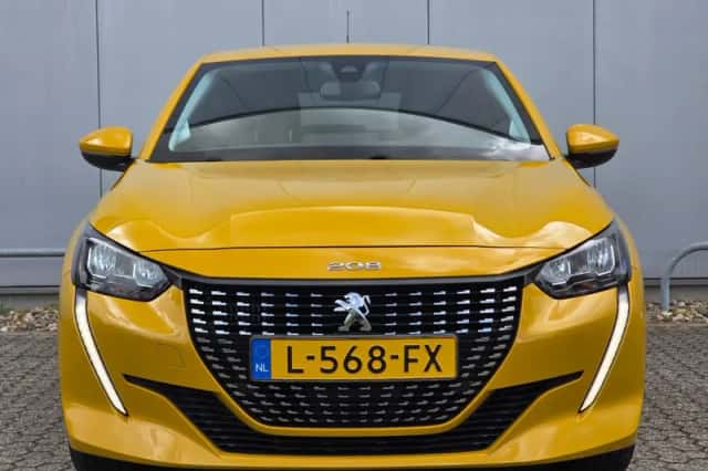 Peugeot 208 (2021) thumbnail 2