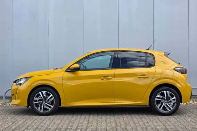 Peugeot 208 (2021) thumbnail 3
