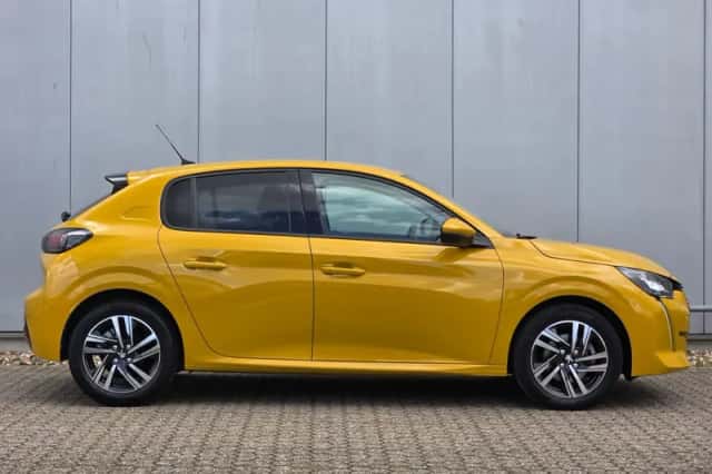 Peugeot 208 (2021) thumbnail 4