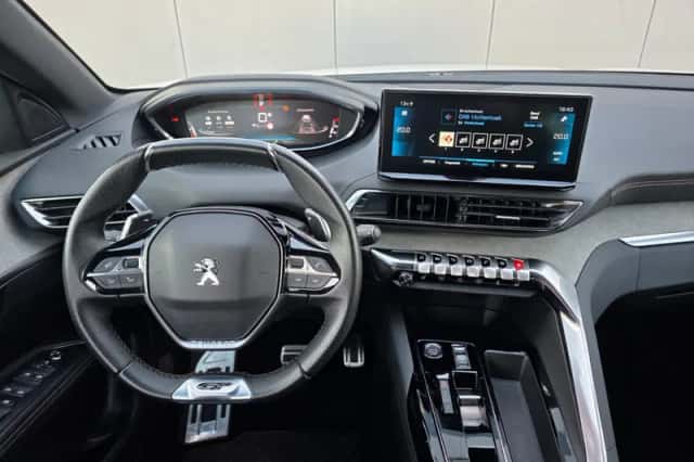 Peugeot 5008 (2023) thumbnail 11