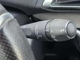 Peugeot 5008 (2023) thumbnail 20