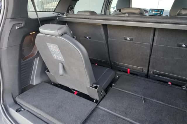 Peugeot 5008 (2023) thumbnail 28