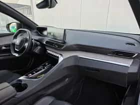 Peugeot 5008 (2023) thumbnail 30