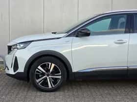 Peugeot 5008 (2023) thumbnail 31