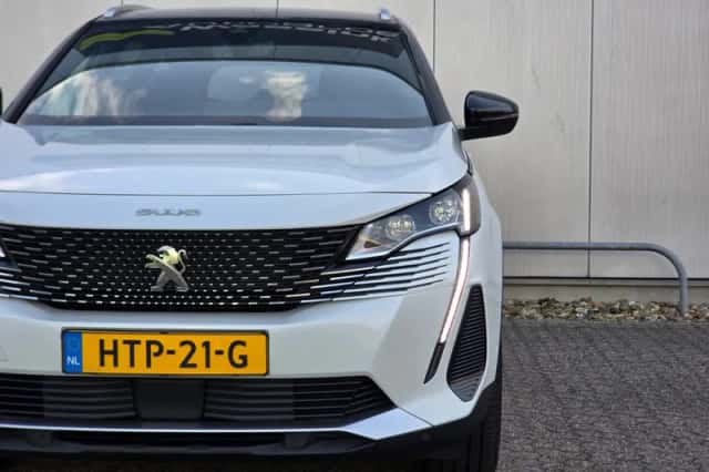 Peugeot 5008 (2023) thumbnail 33