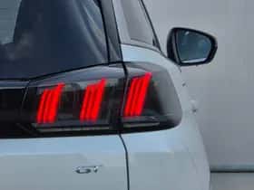 Peugeot 5008 (2023) thumbnail 35