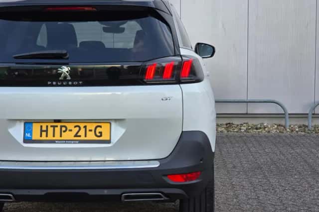 Peugeot 5008 (2023) thumbnail 36