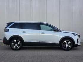 Peugeot 5008 (2023) thumbnail 5