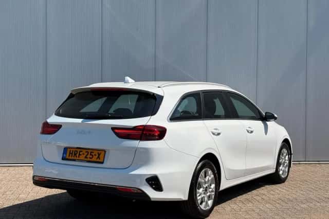Kia Ceed Sportswagon (2025) thumbnail 5