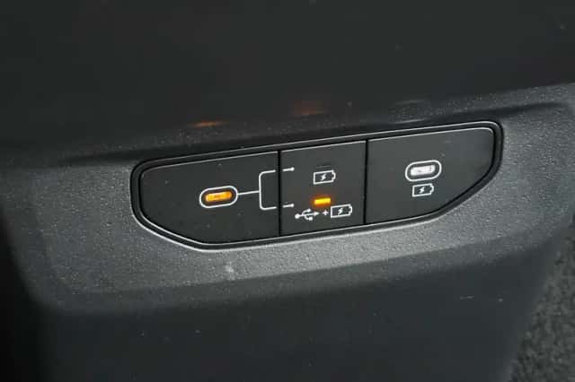 Kia EV6 (2025) thumbnail 25