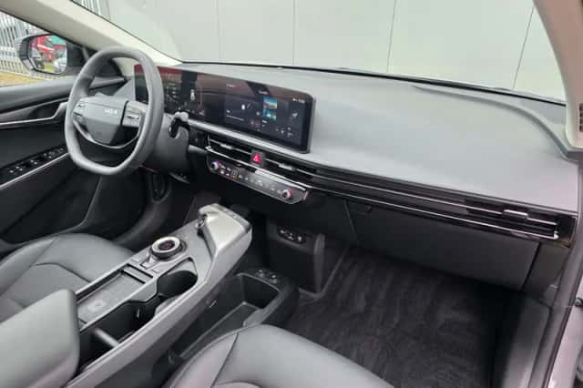Kia EV6 (2025) thumbnail 31