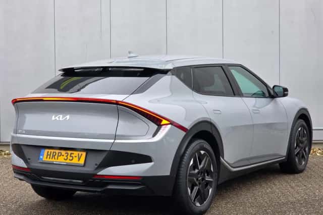 Kia EV6 (2025) thumbnail 7