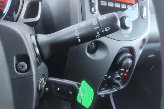 Peugeot 108 (2021) thumbnail 14
