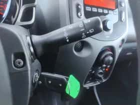 Peugeot 108 (2021) thumbnail 14