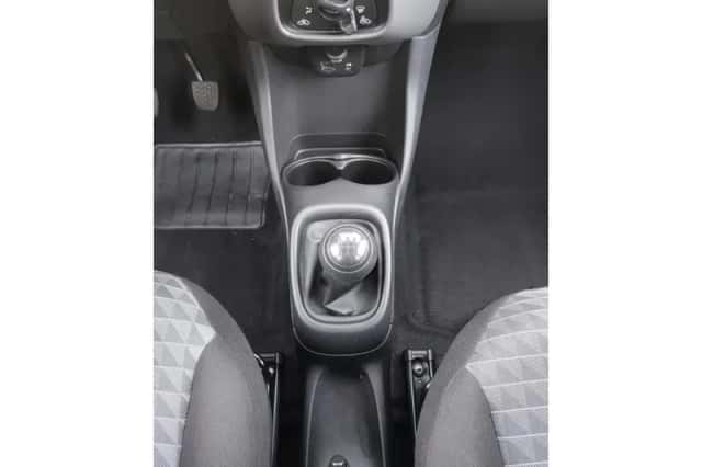 Peugeot 108 (2021) thumbnail 17