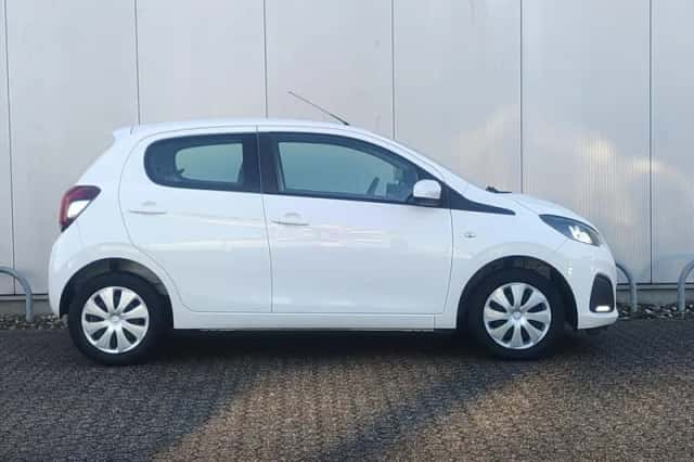 Peugeot 108 (2021) thumbnail 4