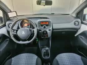 Peugeot 108 (2021) thumbnail 10