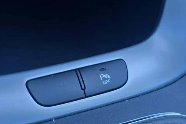 Kia Cee'd (2016) thumbnail 22