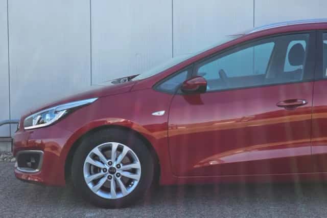Kia Cee'd (2016) thumbnail 27